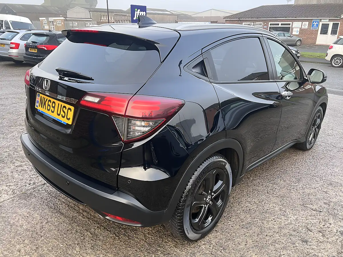 Used 2019 Honda Hr-V Ex Crystal Black Metallic - Interior and Exterior details 6