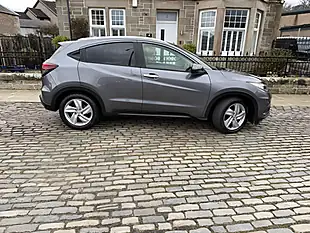 Used 2019 Honda Hr-V Ex Platinum Grey - Interior and Exterior details 14
