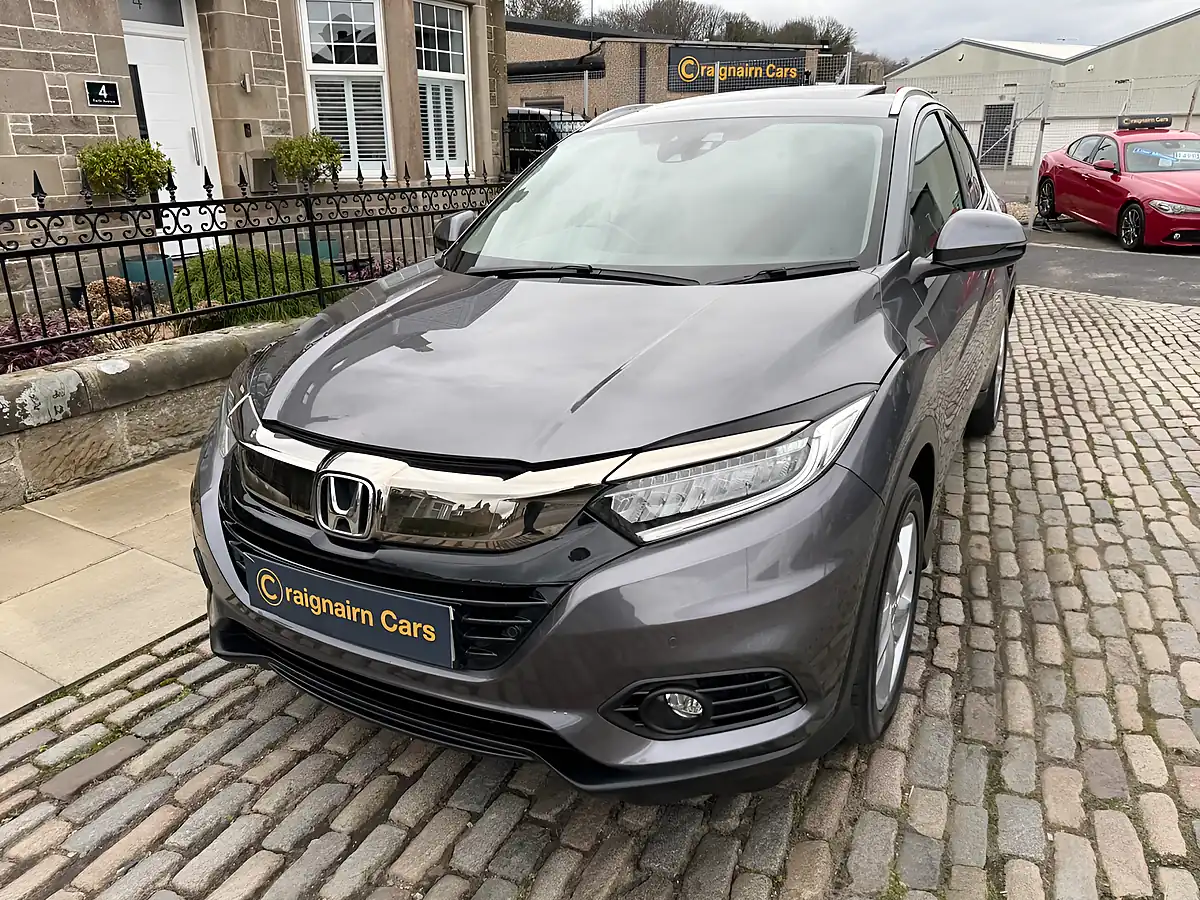 Used 2019 Honda Hr-V Ex Platinum Grey - Interior and Exterior details 18
