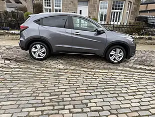 Used 2019 Honda Hr-V Ex Platinum Grey - Interior and Exterior details 5