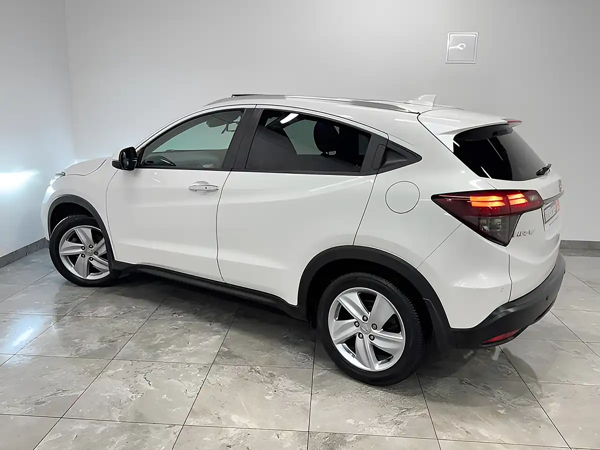 Used 2019 Honda Hr-V Ex White - Interior and Exterior details 6