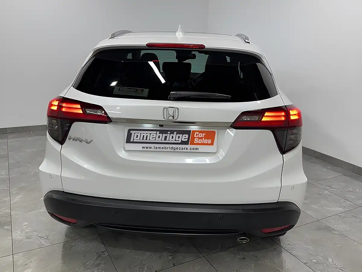 Used 2019 Honda Hr-V Ex White - Interior and Exterior details 7