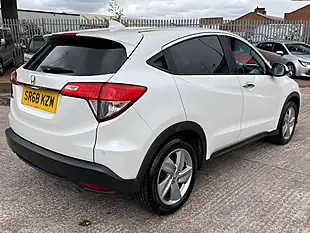 Used 2019 Honda Hr-V Se White - Interior and Exterior details 11