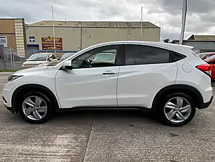 Used 2019 Honda Hr-V Se White - Interior and Exterior details 7