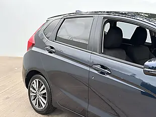 Used 2019 Honda Jazz Ex Midnight Blue Beam - Interior and Exterior details 6