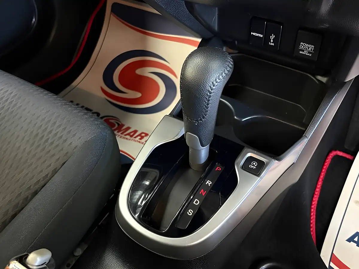 Used 2019 Honda Jazz Ex Navi Red - Interior and Exterior details 7