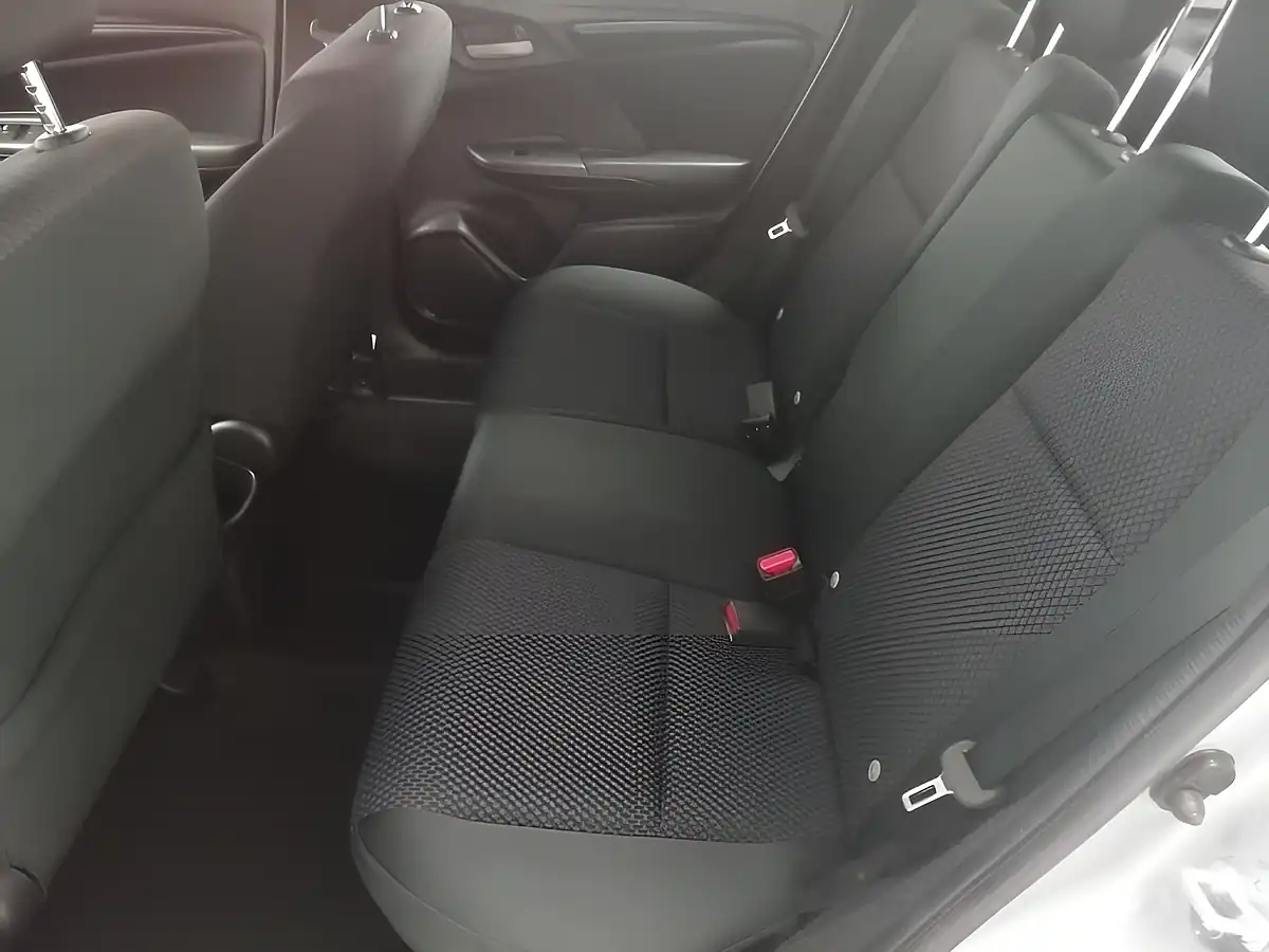 Used 2019 Honda Jazz S Lunar Silver - Interior and Exterior details 13