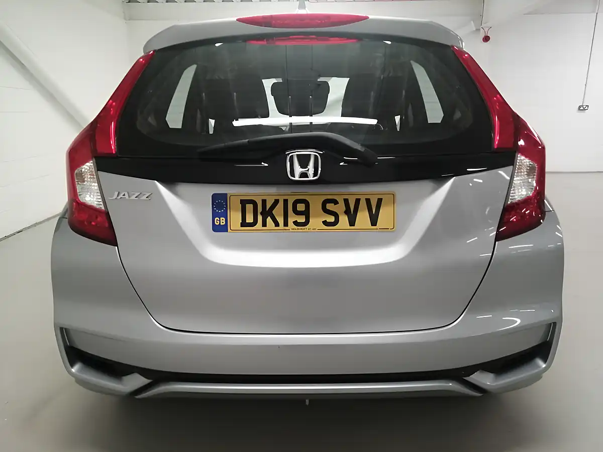 Used 2019 Honda Jazz S Lunar Silver - Interior and Exterior details 5