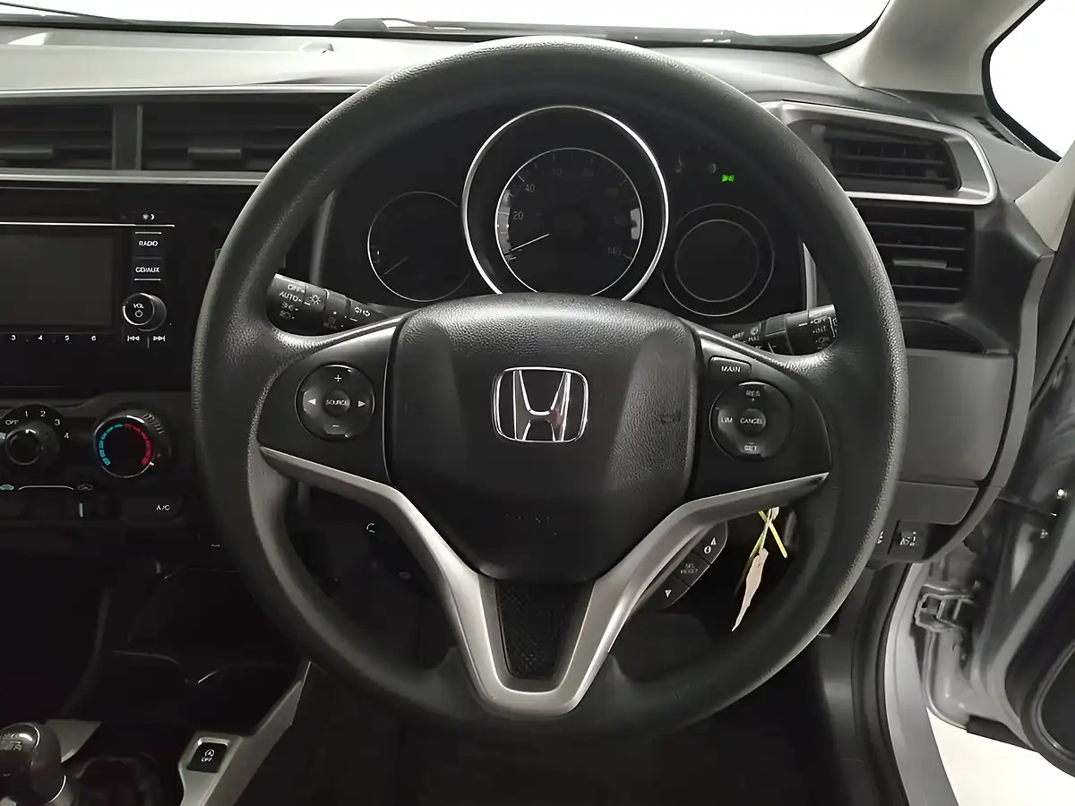Used 2019 Honda Jazz S Lunar Silver - Interior and Exterior details 7