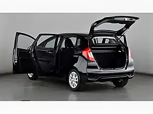 Used 2019 Honda Jazz Se Black - Interior and Exterior details 10