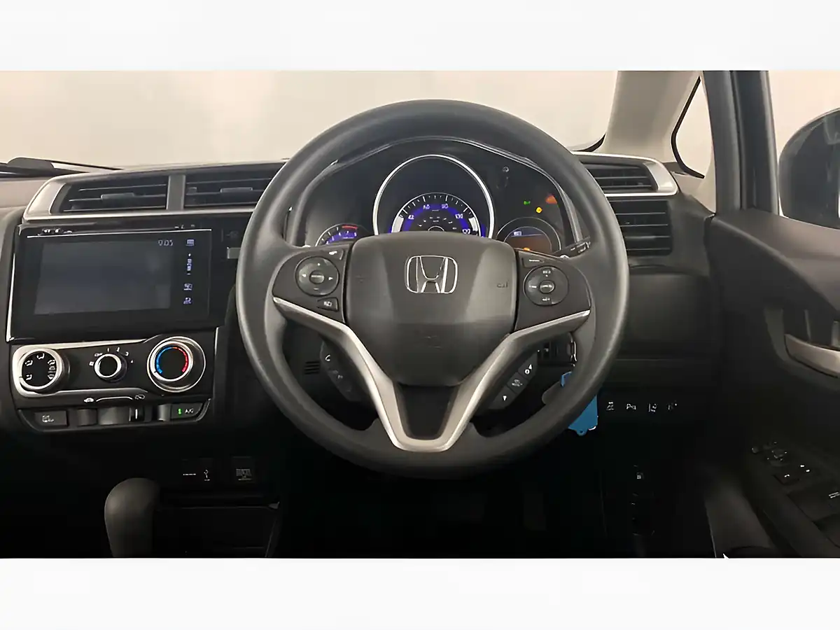 Used 2019 Honda Jazz Se Black - Interior and Exterior details 12