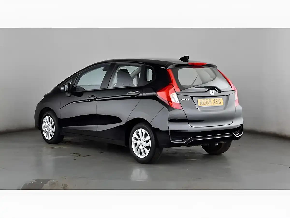 Used 2019 Honda Jazz Se Black - Interior and Exterior details 4