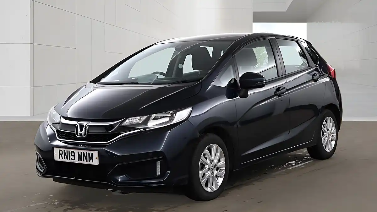 Used 2019 Honda Jazz Se Blue - Interior and Exterior details 2