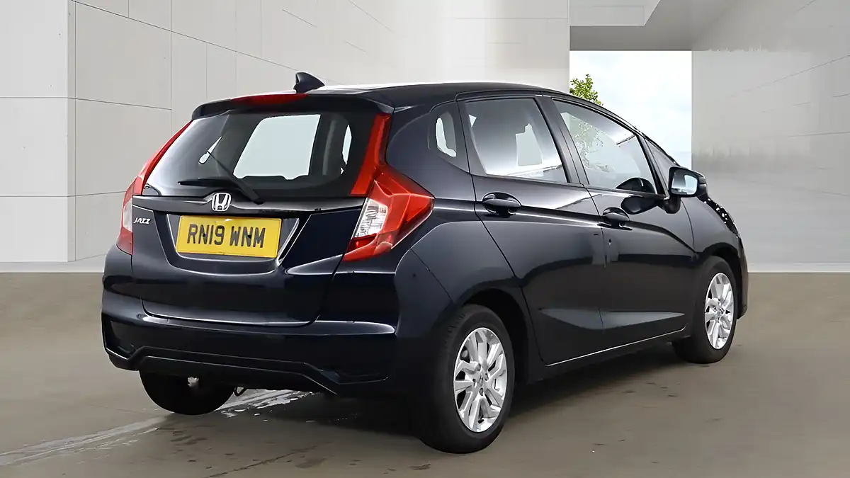 Used 2019 Honda Jazz Se Blue - Interior and Exterior details 5