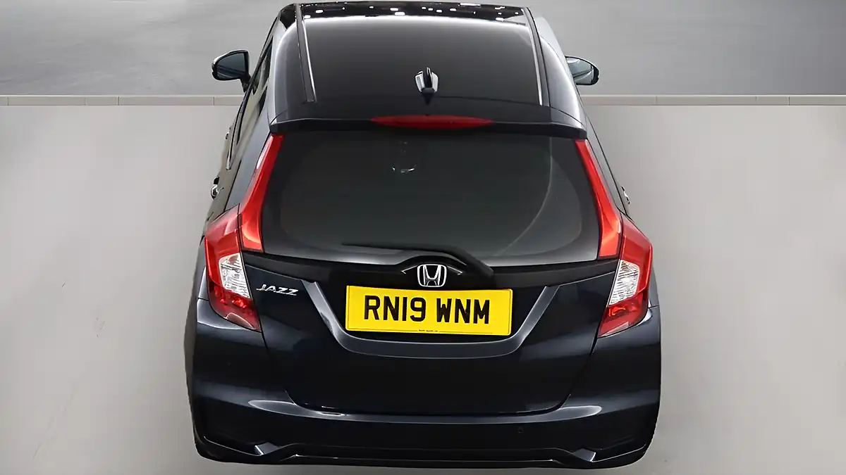 Used 2019 Honda Jazz Se Blue - Interior and Exterior details 9