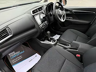 Used 2019 Honda Jazz Se Grey - Interior and Exterior details 13