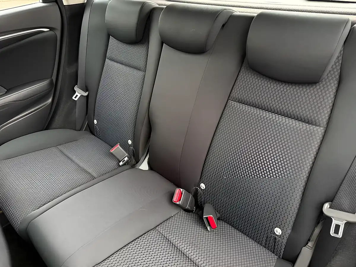 Used 2019 Honda Jazz Se Grey - Interior and Exterior details 20