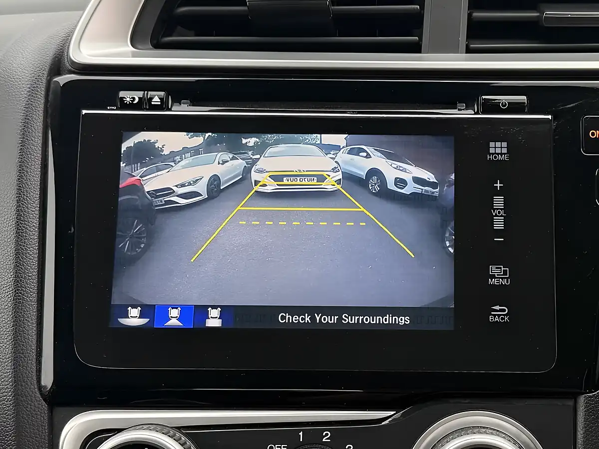Used 2019 Honda Jazz Se Grey - Interior and Exterior details 3