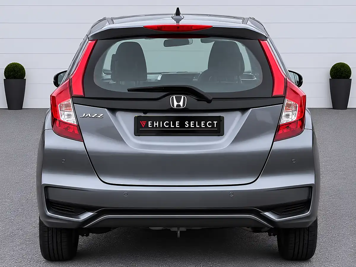 Used 2019 Honda Jazz Se Grey - Interior and Exterior details 8