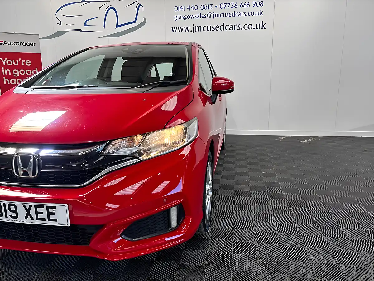 Used 2019 Honda Jazz Se Navi Red - Interior and Exterior details 12