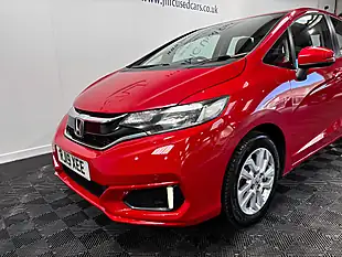 Used 2019 Honda Jazz Se Navi Red - Interior and Exterior details 14
