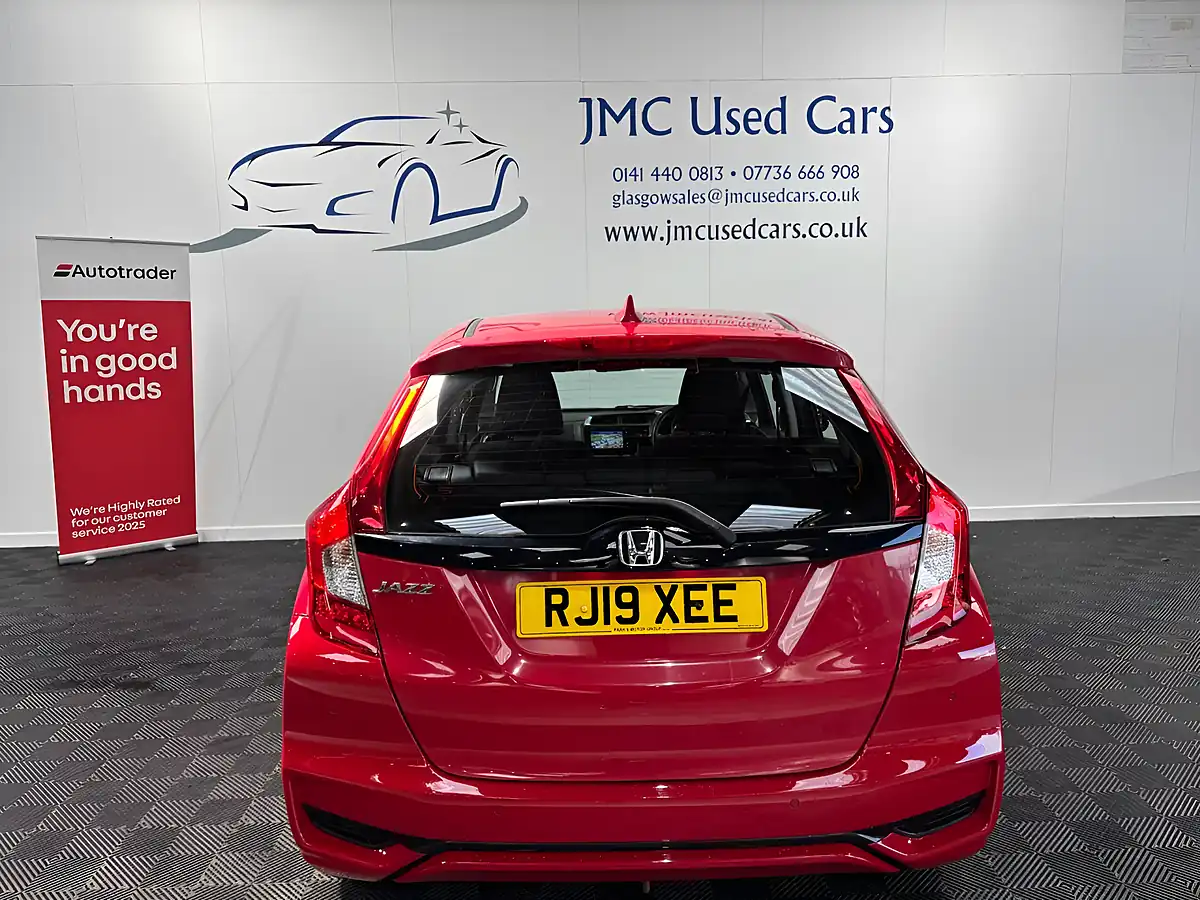 Used 2019 Honda Jazz Se Navi Red - Interior and Exterior details 6