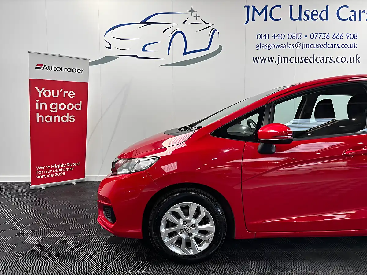 Used 2019 Honda Jazz Se Navi Red - Interior and Exterior details 7