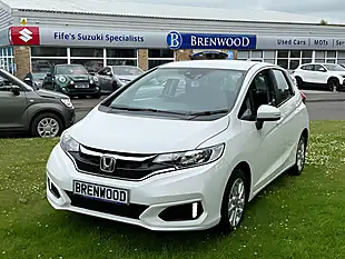 Used 2019 Honda Jazz Se White - Interior and Exterior details 3