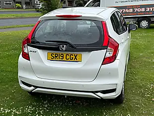 Used 2019 Honda Jazz Se White - Interior and Exterior details 5