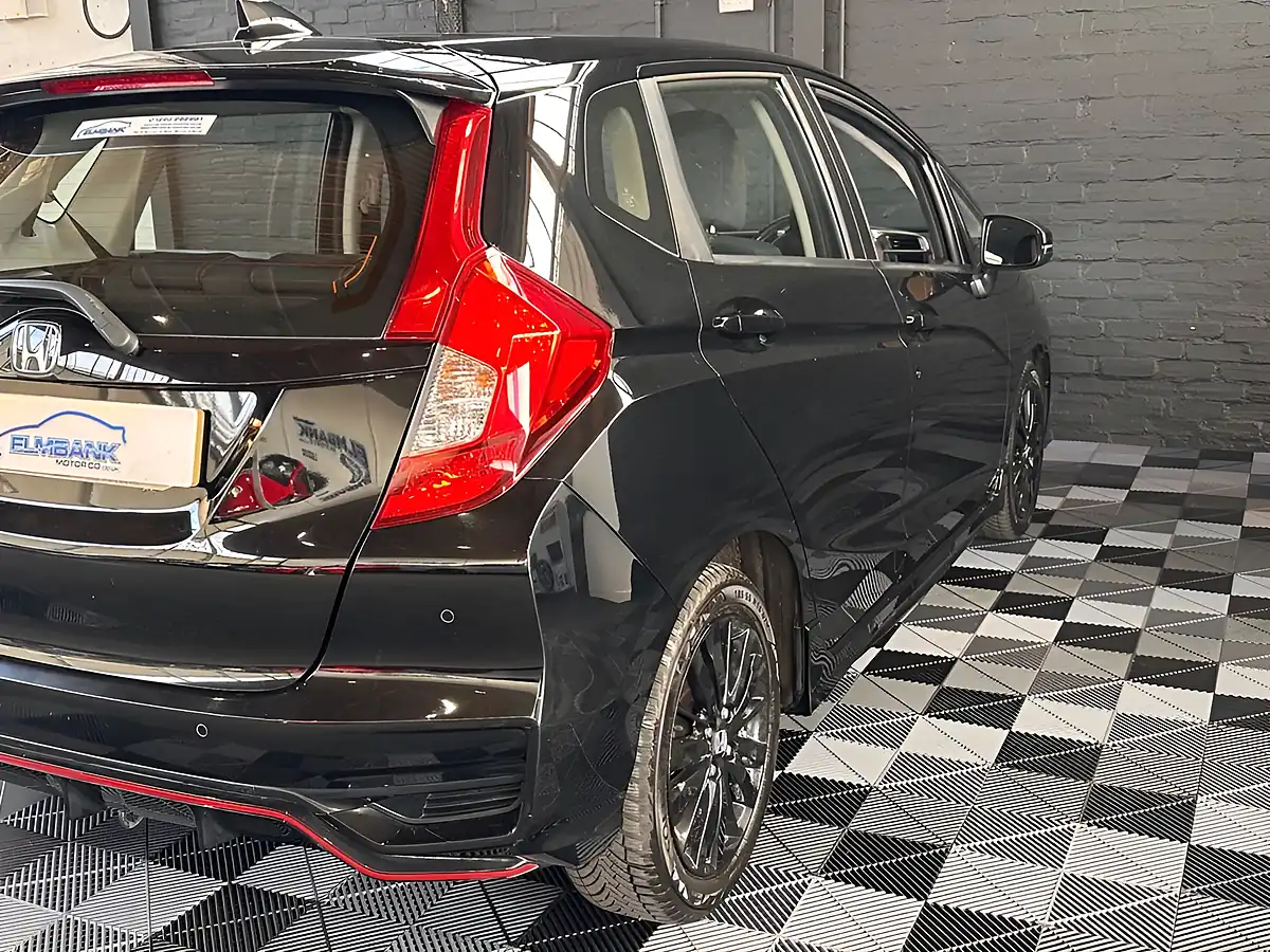 Used 2019 Honda Jazz Sport - Interior and Exterior details 15