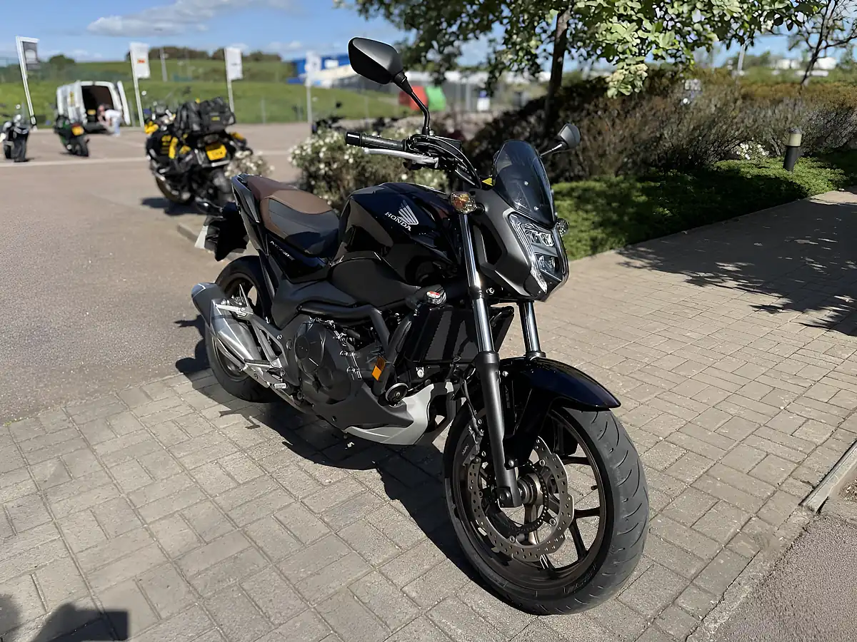 Used 2019 Honda NC750S Black - Interior and Exterior details 3