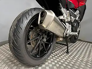 Used 2019 Honda VFR800X Crossrunner VFR800X Crossrunner Red - Interior and Exterior details 4