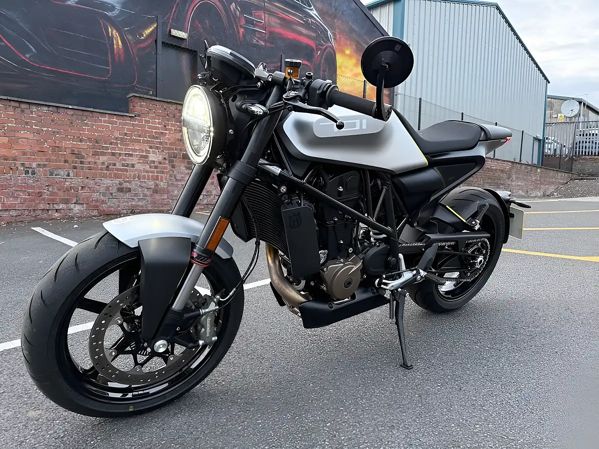 Used 2019 Husqvarna Vitpilen 701 Naked Silver - Interior and Exterior details 16