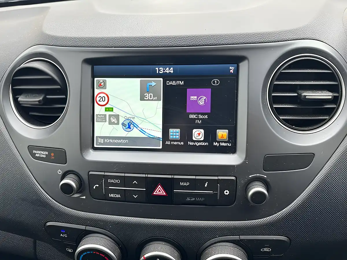 Used 2019 Hyundai I10 Play Blue - Interior and Exterior details 11