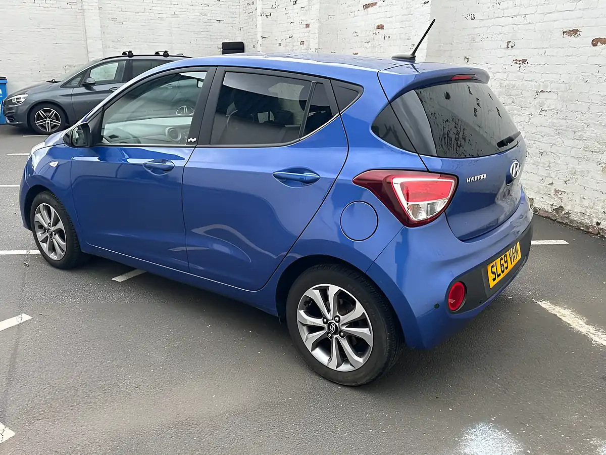 Used 2019 Hyundai I10 Play Blue - Interior and Exterior details 4