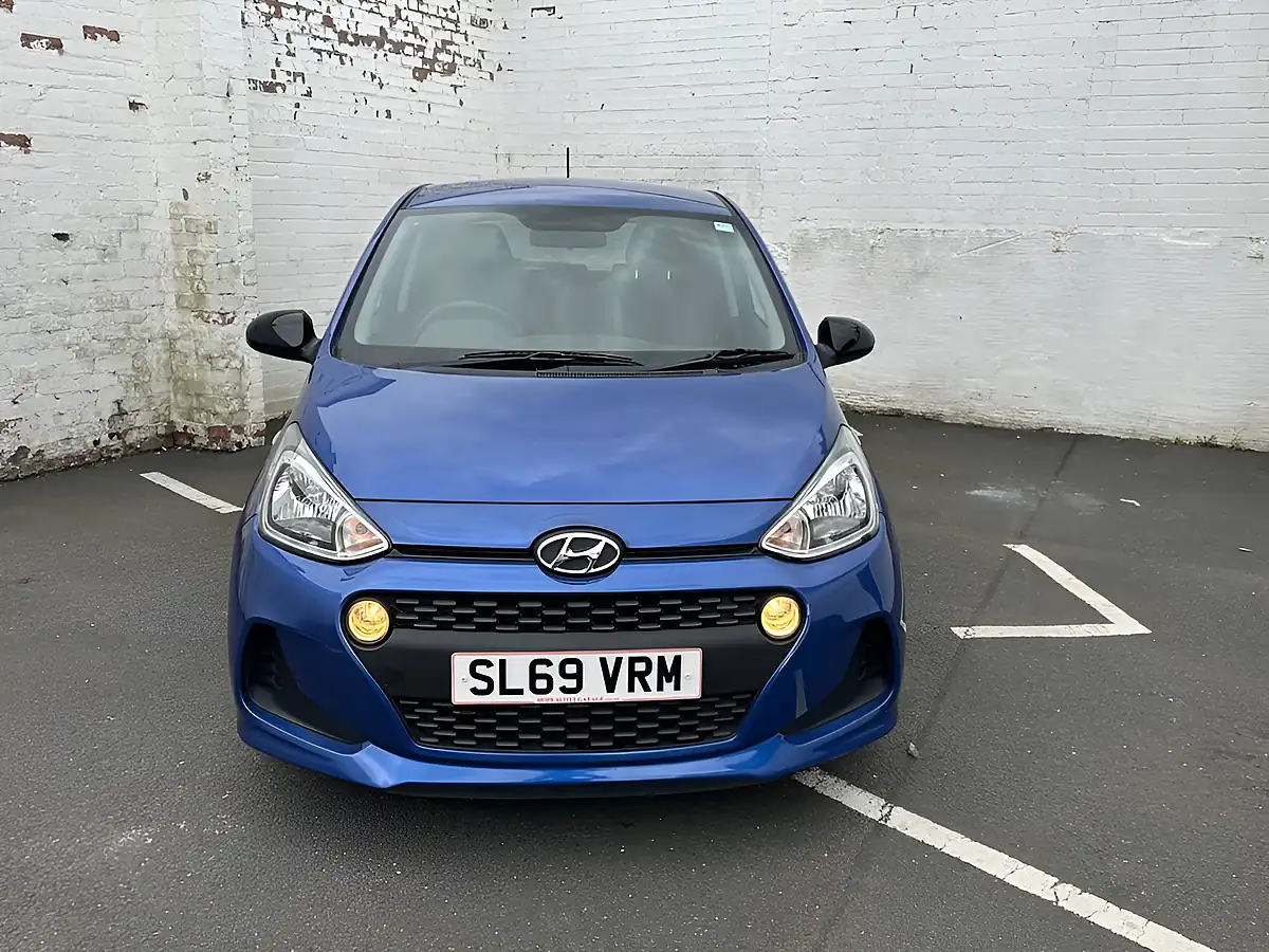 Used 2019 Hyundai I10 Play Blue - Interior and Exterior details 5