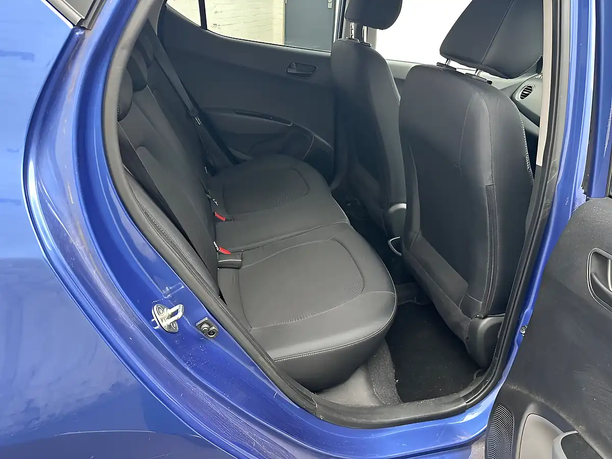 Used 2019 Hyundai I10 Play Blue - Interior and Exterior details 8