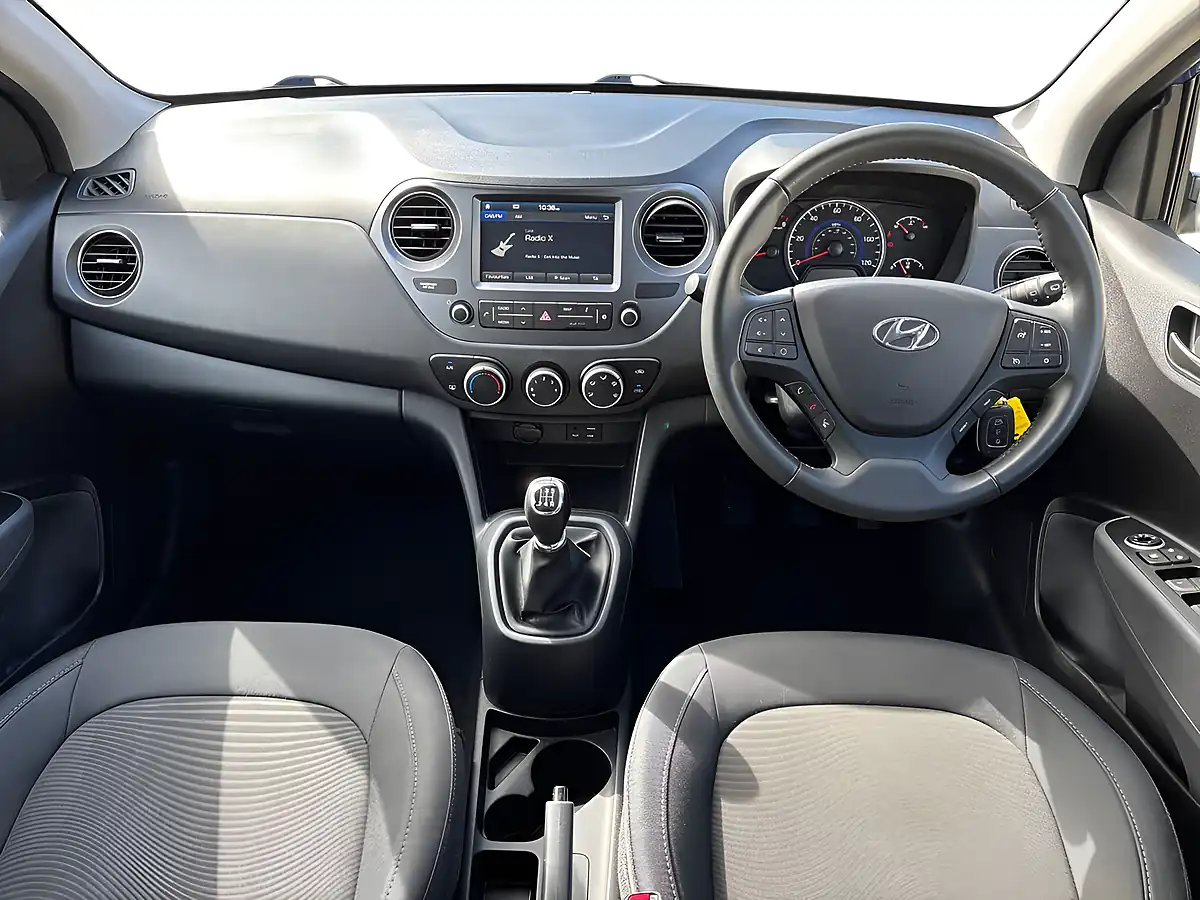 Used 2019 Hyundai i10 Play Blue - Interior and Exterior details 10