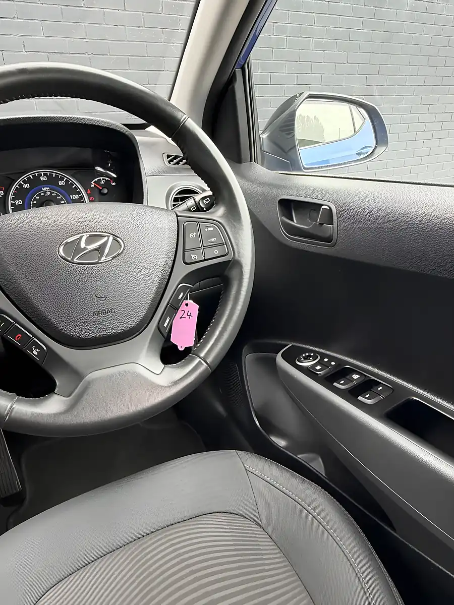 Used 2019 Hyundai I10 Play Champion Blue Pearl - Interior and Exterior details 18
