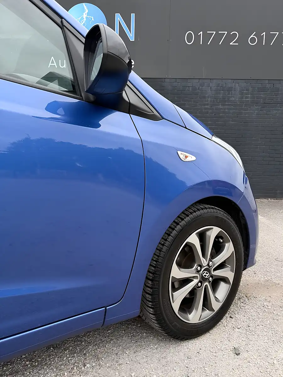 Used 2019 Hyundai I10 Play Champion Blue Pearl - Interior and Exterior details 6
