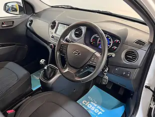 Used 2019 Hyundai i10 Play Polar White - Interior and Exterior details 12
