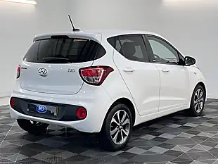 Used 2019 Hyundai i10 Play Polar White - Interior and Exterior details 3