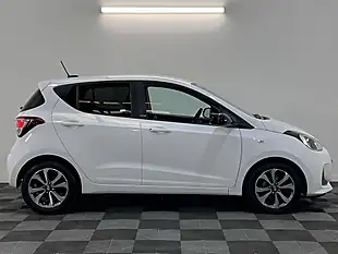 Used 2019 Hyundai i10 Play Polar White - Interior and Exterior details 2