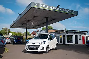 Used 2019 Hyundai I10 Play Polar White - Interior and Exterior details 18
