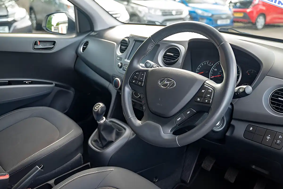 Used 2019 Hyundai I10 Play Polar White - Interior and Exterior details 2