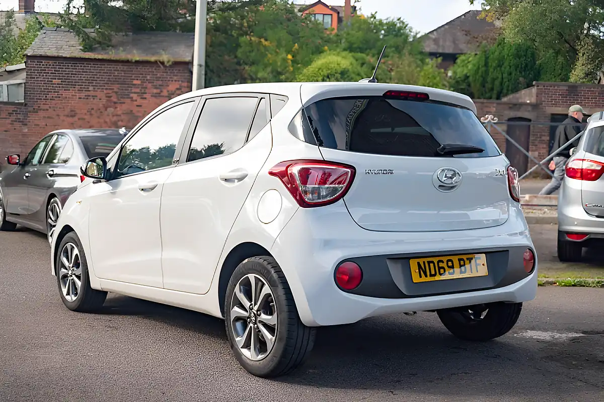 Used 2019 Hyundai I10 Play Polar White - Interior and Exterior details 6