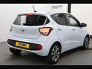 Used 2019 Hyundai i10 Play Stardust Grey - Interior and Exterior details 12