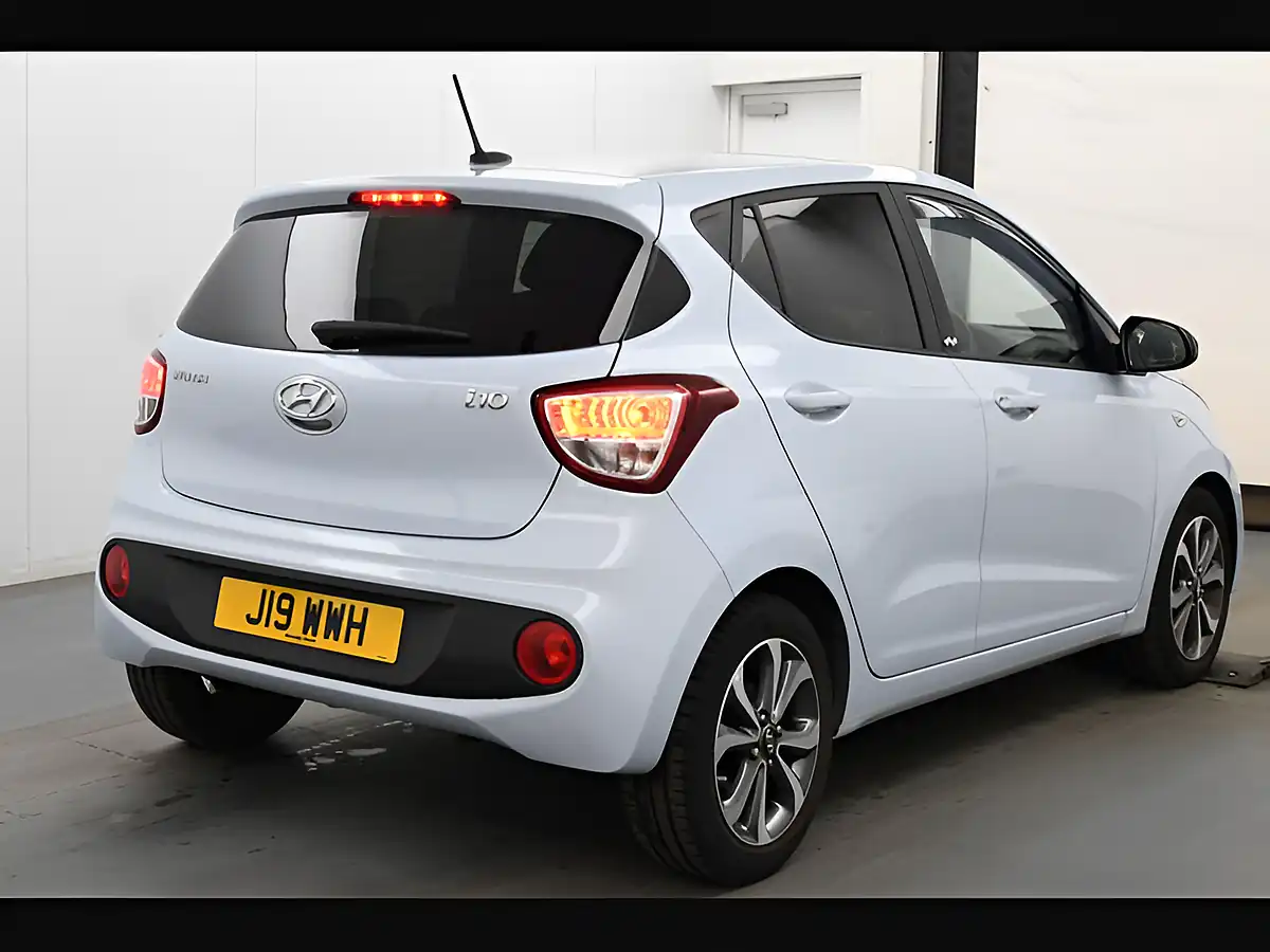 Used 2019 Hyundai i10 Play Stardust Grey - Interior and Exterior details 12
