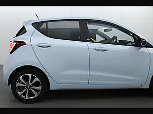 Used 2019 Hyundai i10 Play Stardust Grey - Interior and Exterior details 13