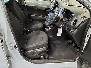 Used 2019 Hyundai i10 Play Stardust Grey - Interior and Exterior details 17
